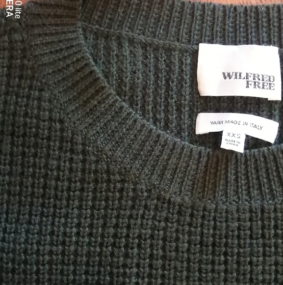 PRICE DROP! Aritzia Isabelli Sweater - Picture 10 of 10